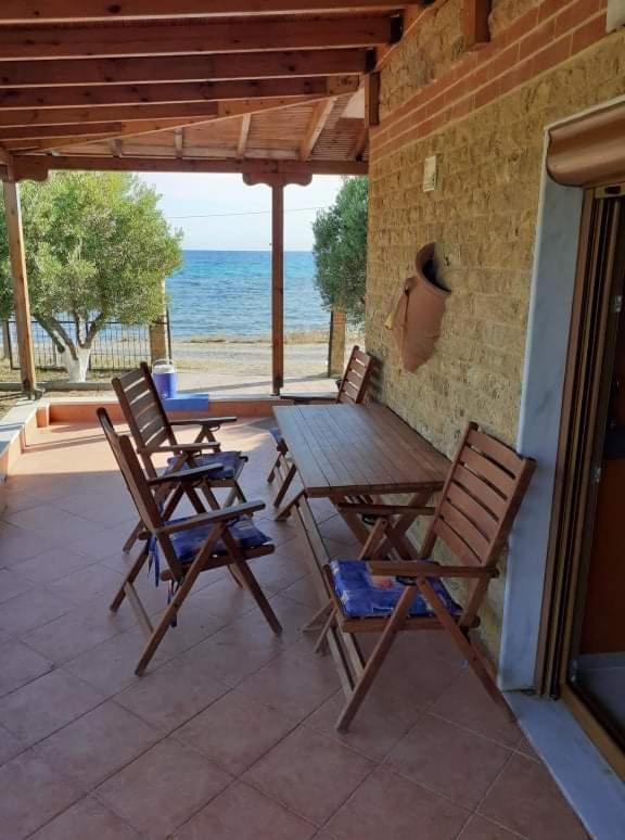 Villa George'S House Nea Plagia Exterior foto